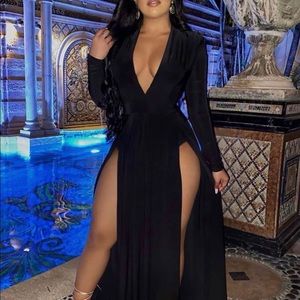 Fashion Nova Slit Deep-V Long Sleeve Maxi Dress